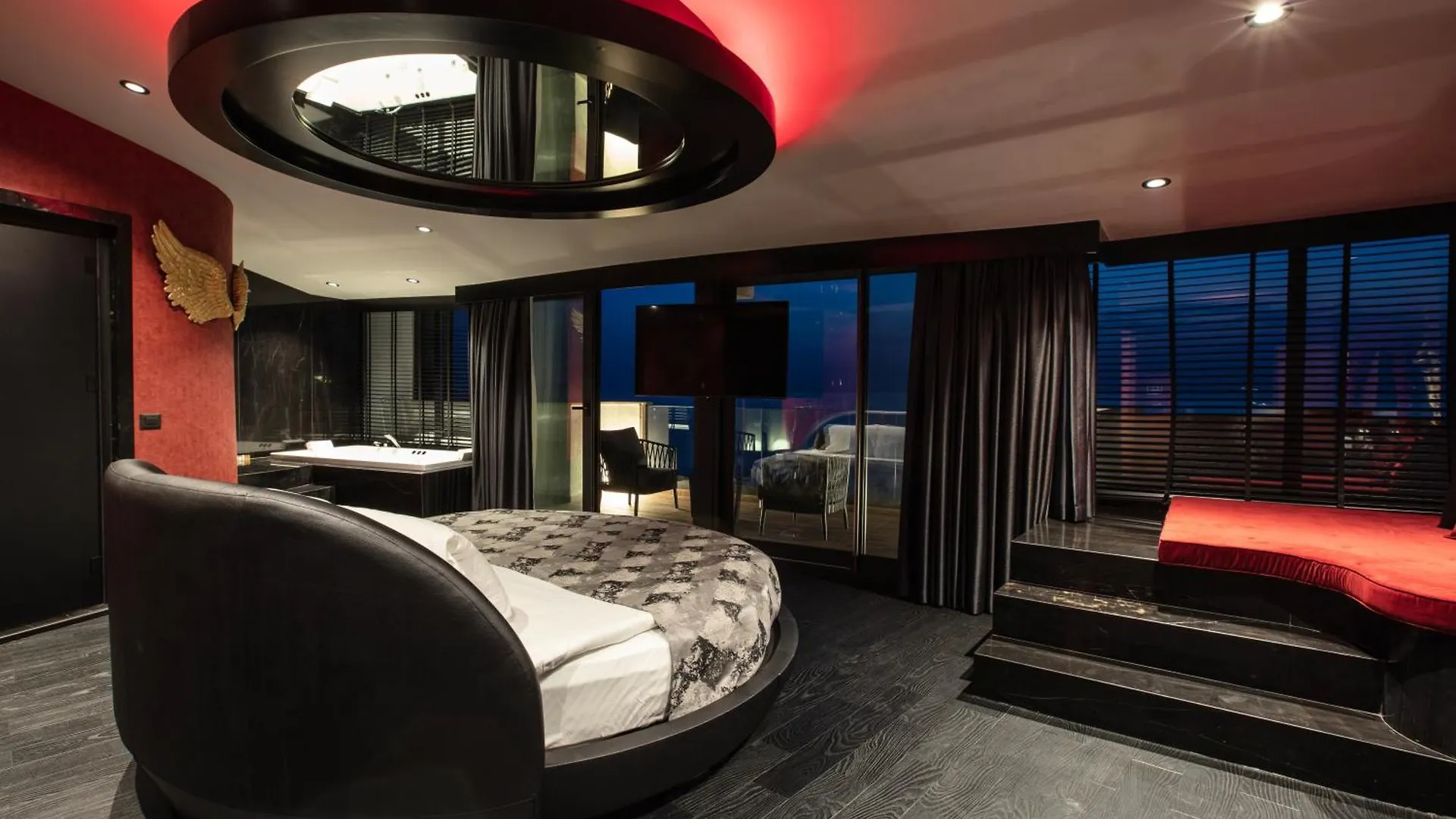 Charisma De Luxe Hotel Kusadasi
