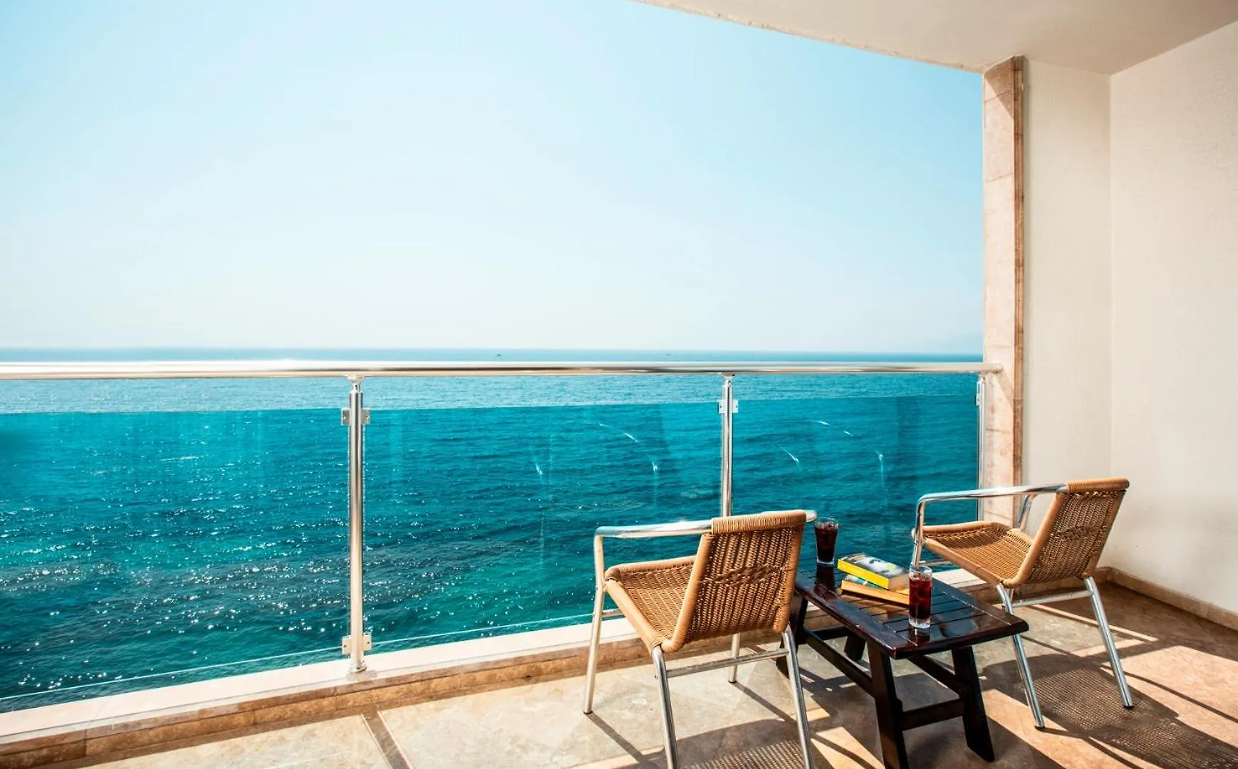 Charisma De Luxe Hotel Kusadasi 5*,