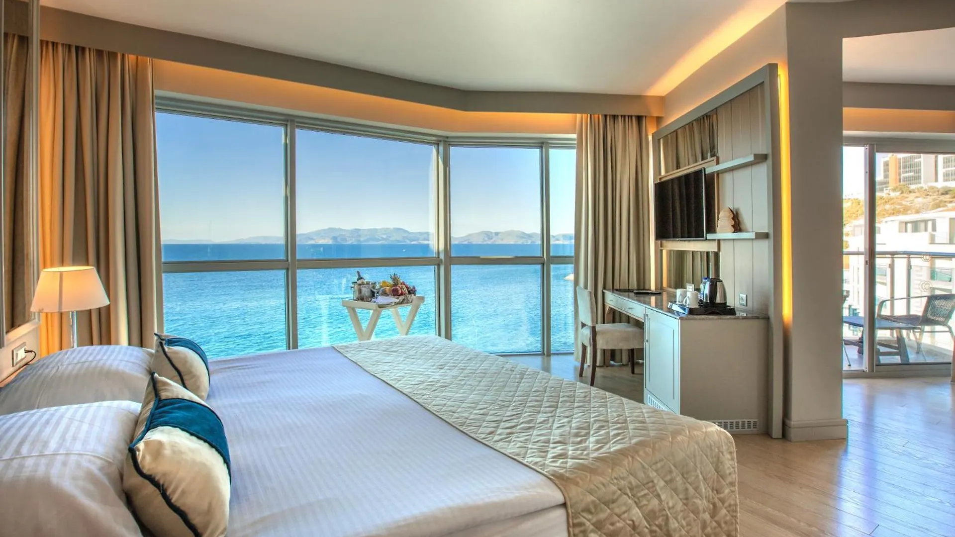Charisma De Luxe Hotel Kusadasi