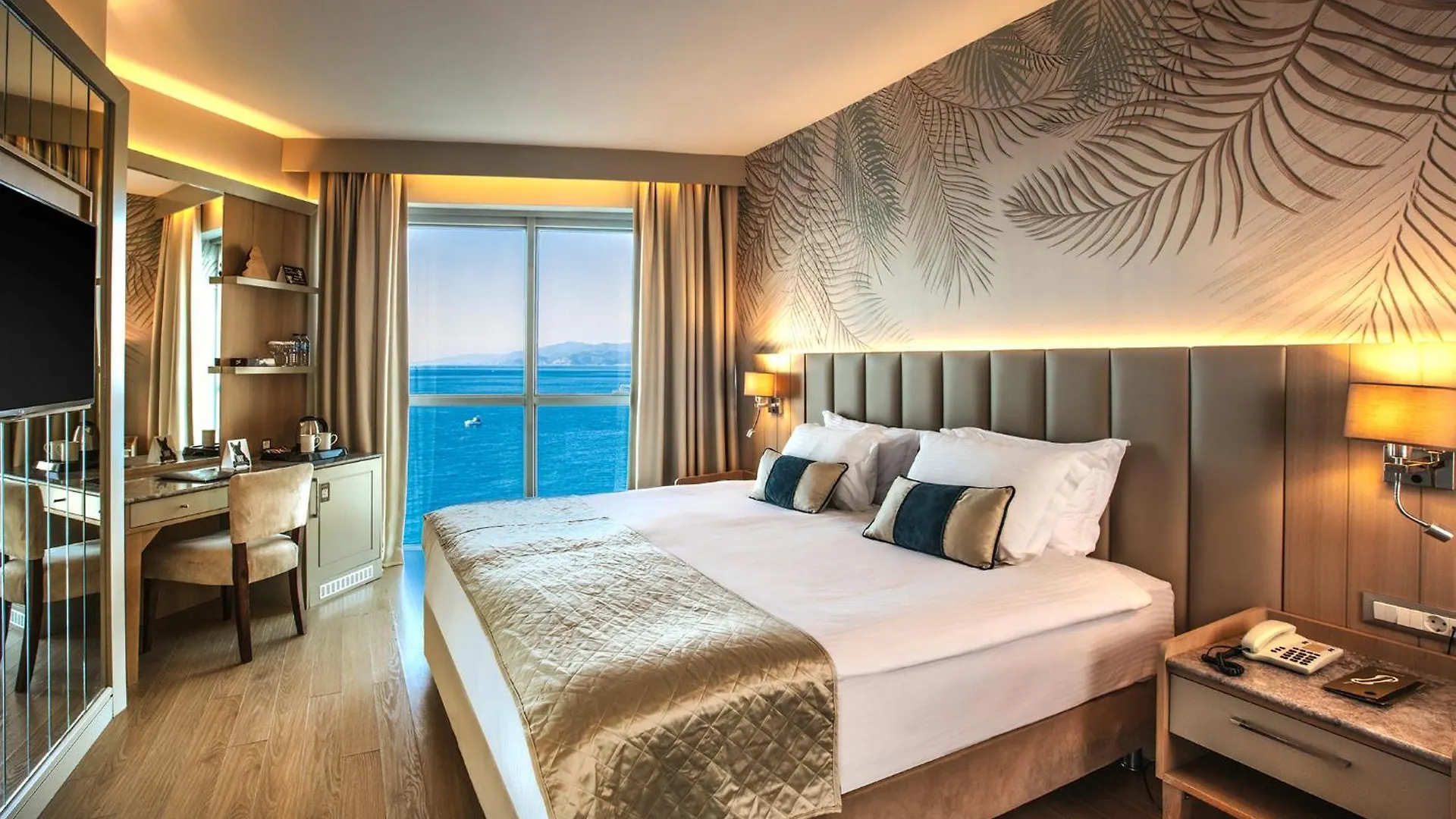 Charisma De Luxe Hotel Kusadasi